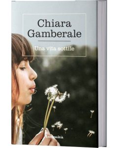 Libri, la scrittrice Chiara Gamberale presenta Le luci nelle case